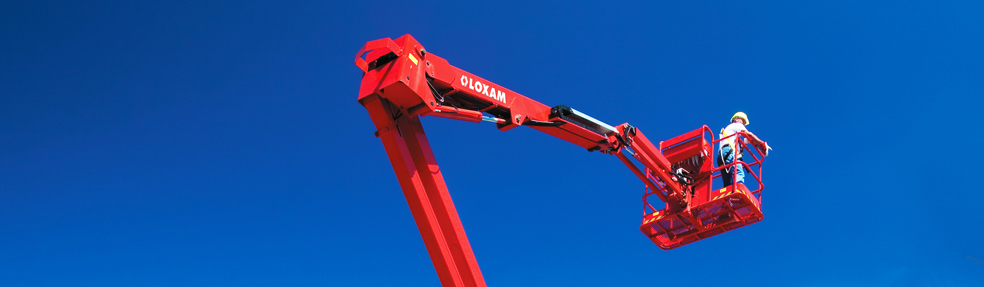 Loxam bomlift i arbejde i Aalborg